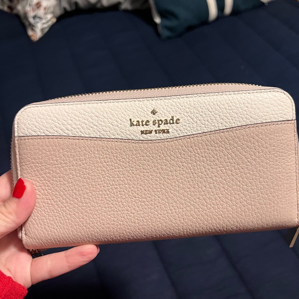 Kate Spade Leila Continental Zipper Wallet